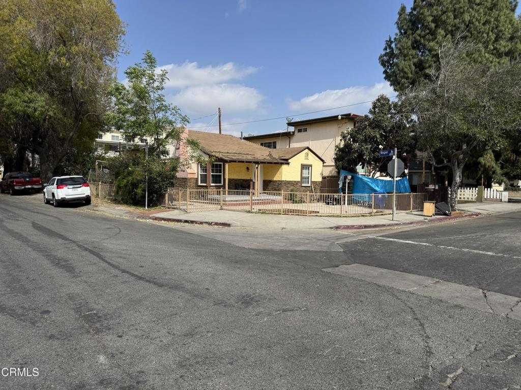 14553 Hartland Street Property Photo 2