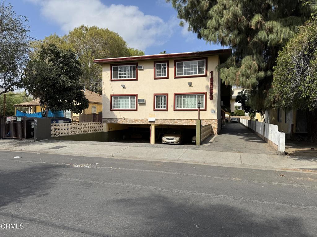 14553 Hartland Street Property Photo 3