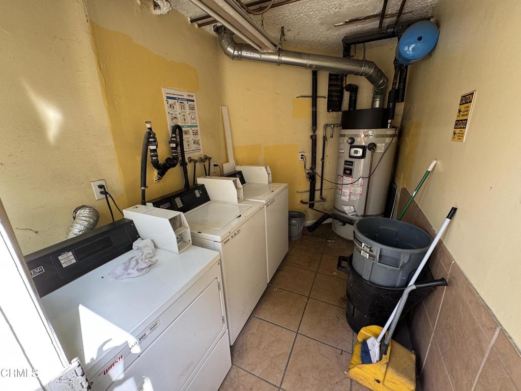 14553 Hartland Street Property Photo 10