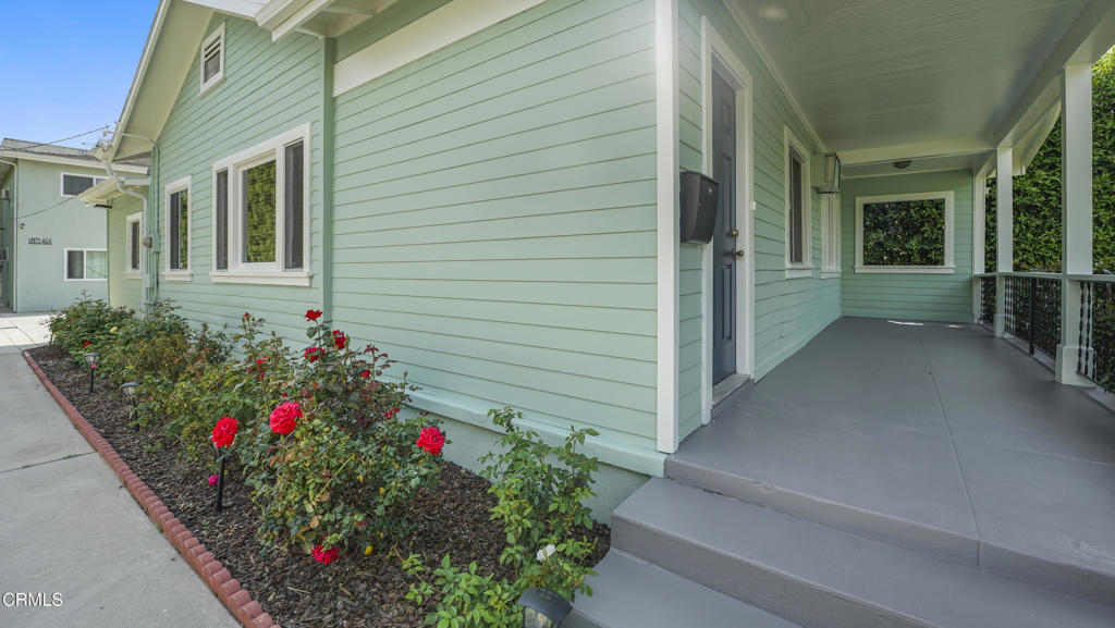 544 Salem Street Property Photo 3