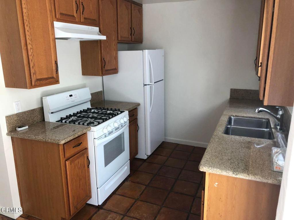 544 Salem Street Property Photo 23