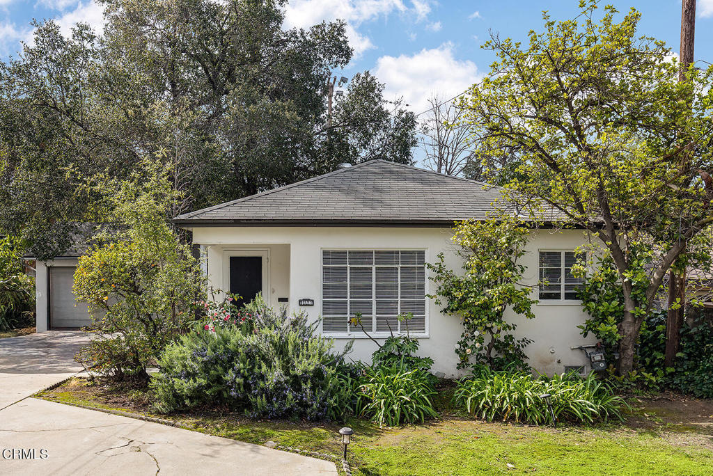 1066 E Woodbury Road Property Photo