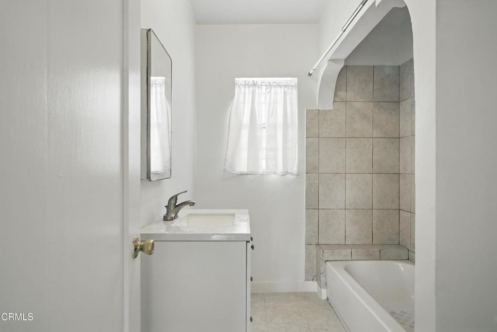 701 Leonard Avenue Property Photo 11