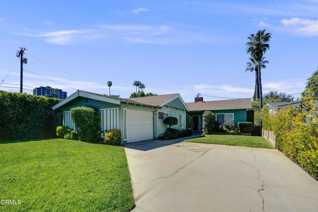 4843 Haskell Avenue Property Photo