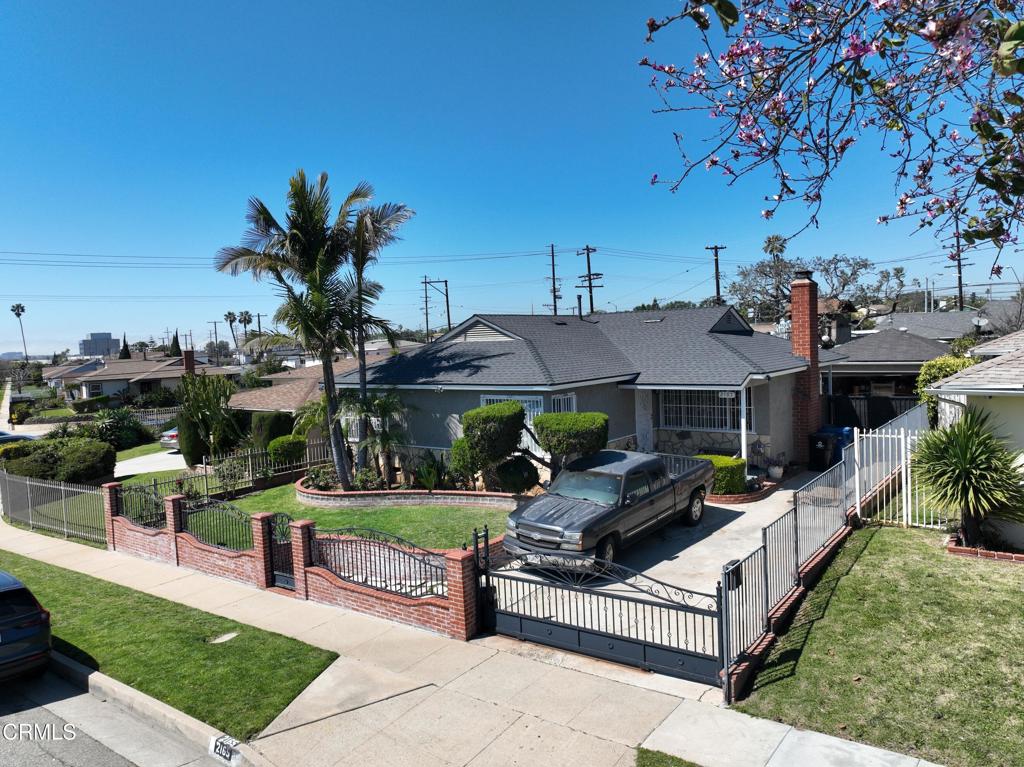 90250 Real Estate Listings Main Image