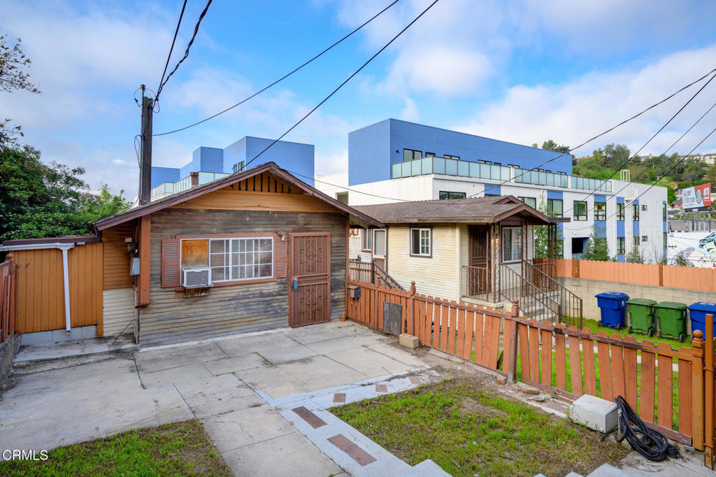 2132 2136 Branden Street Property Photo 8