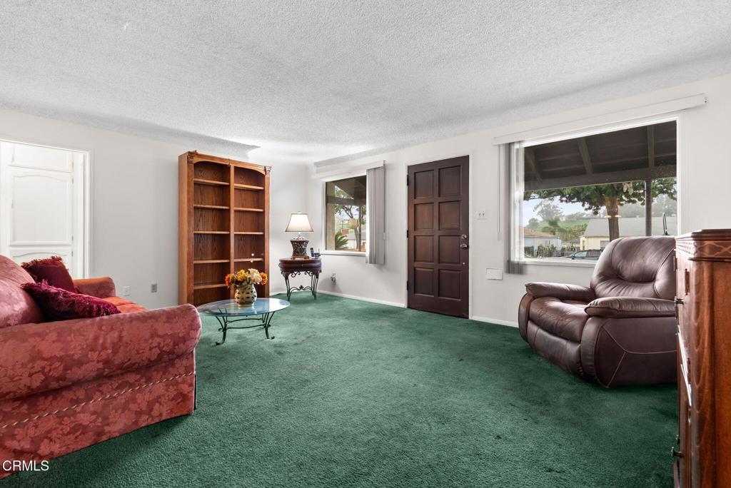 2102 N Eastern Avenue Property Photo 7