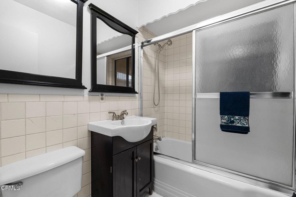 2102 N Eastern Avenue Property Photo 19