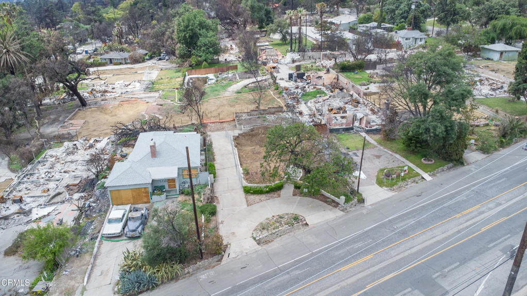 2741 Lake Avenue Property Photo