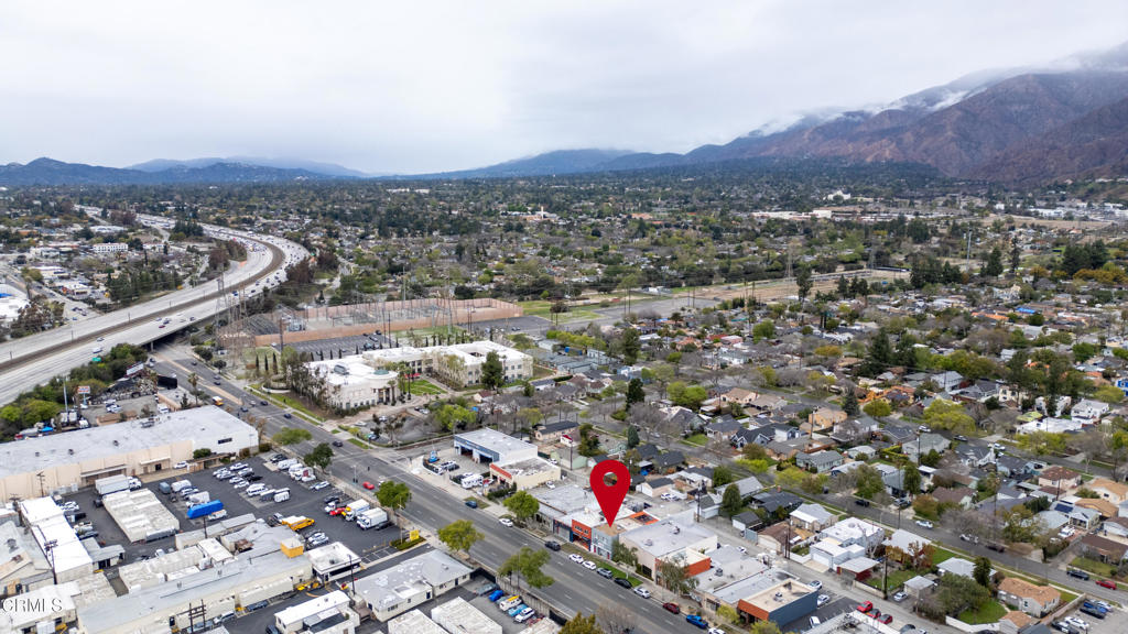 3207 E Foothill Boulevard Property Photo 19