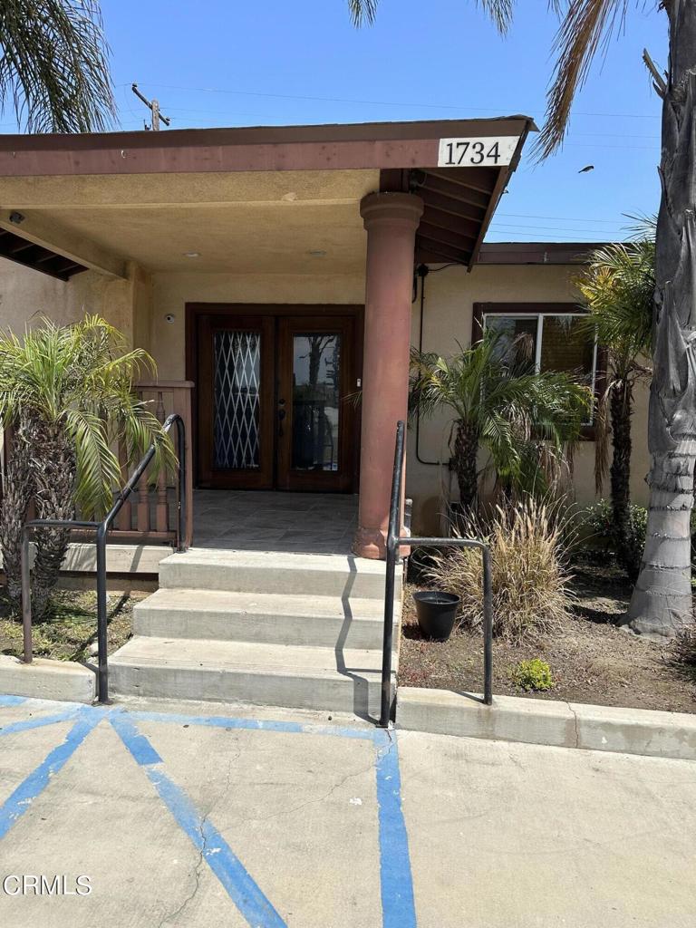 1734 Indian Hill Boulevard Property Photo 4
