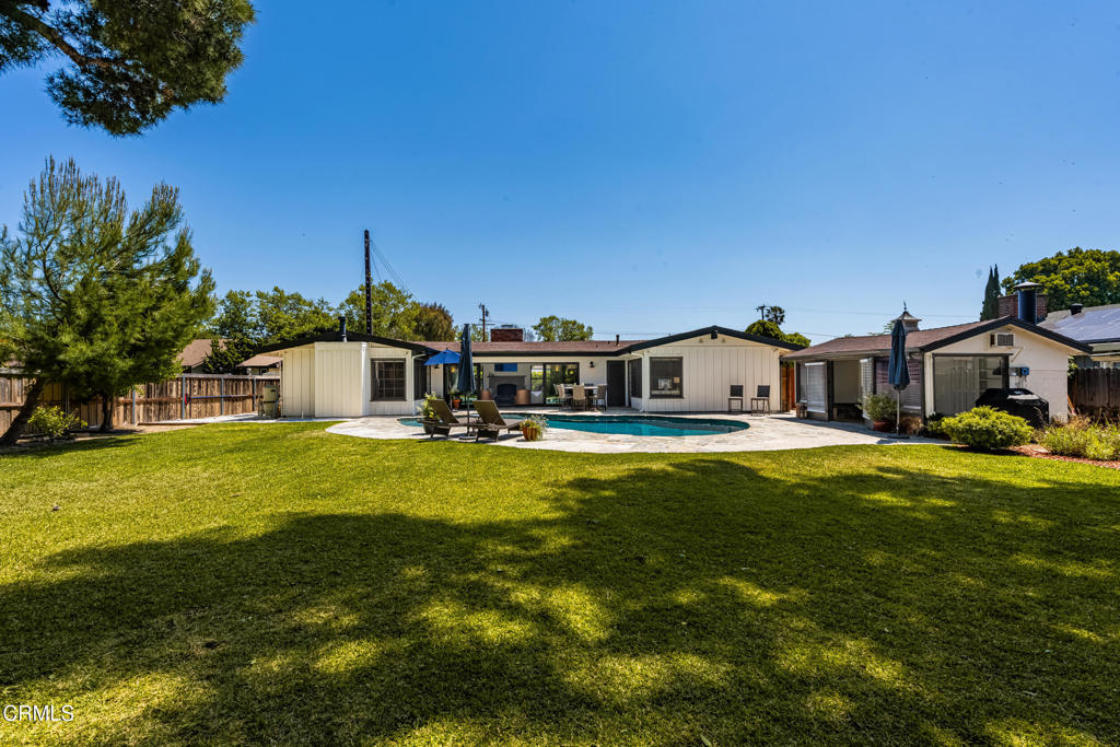 1847 W Palmyra Avenue Property Photo