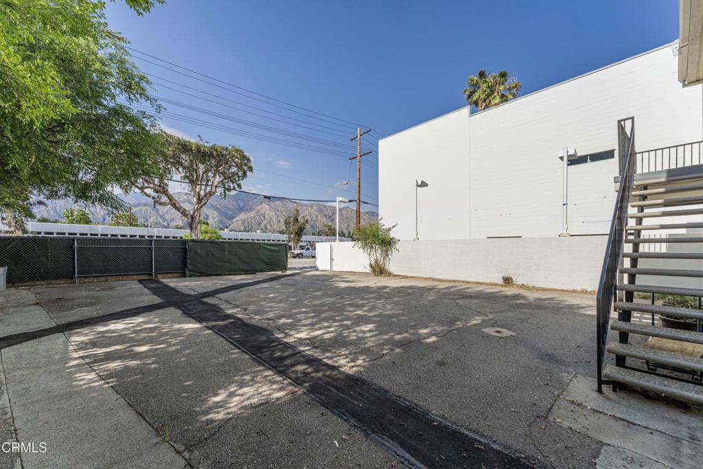 2800 E Walnut Street Property Photo 15