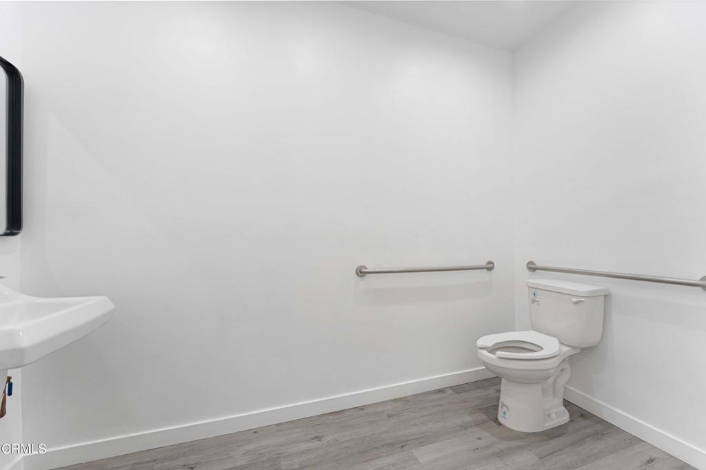 2800 E Walnut Street Property Photo 23
