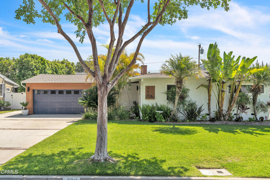 208 Fowler Drive Property Photo 1