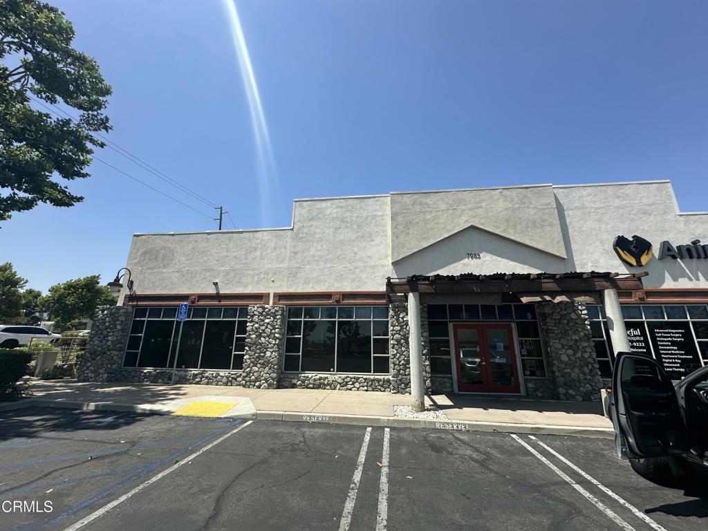 8916 Foothill Boulevard Property Photo 4