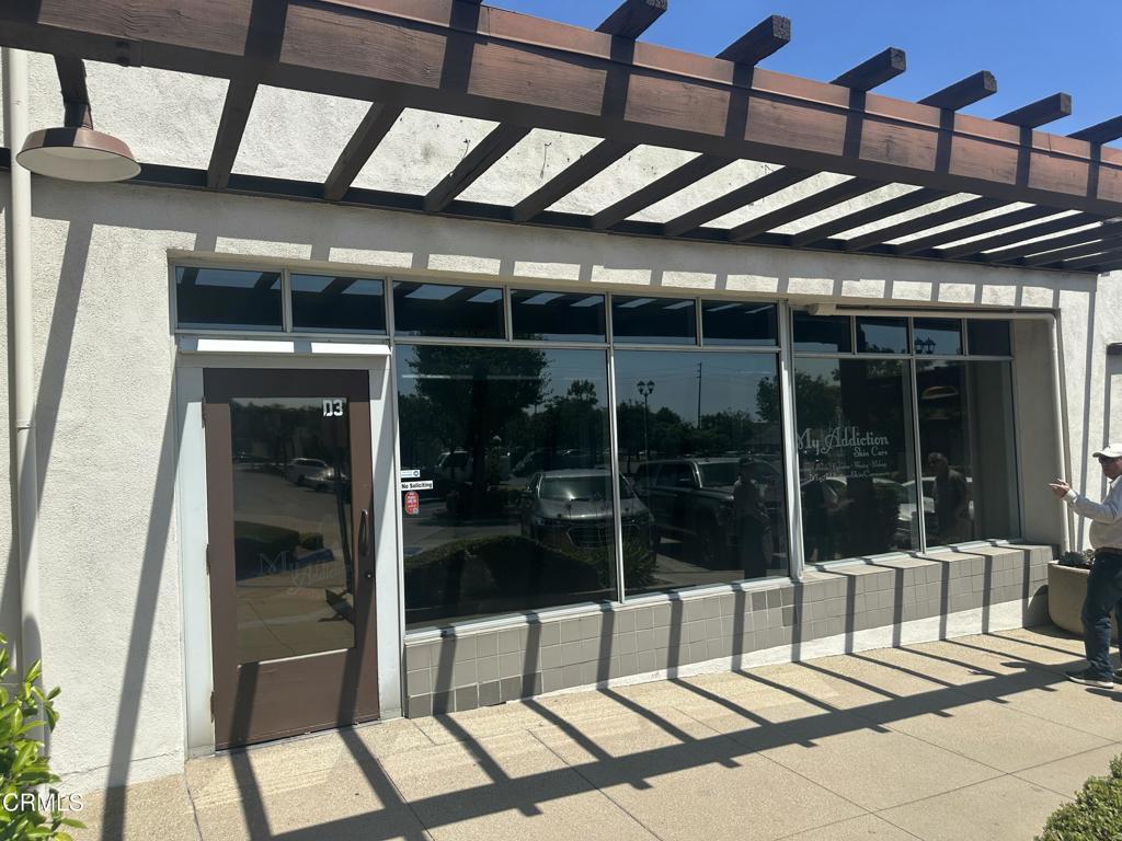 8916 Foothill Boulevard Property Photo 5