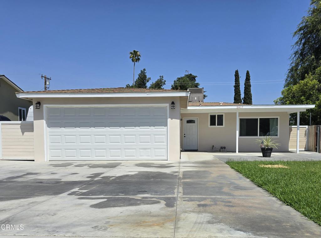 2617 Genevieve Street N Property Photo 1