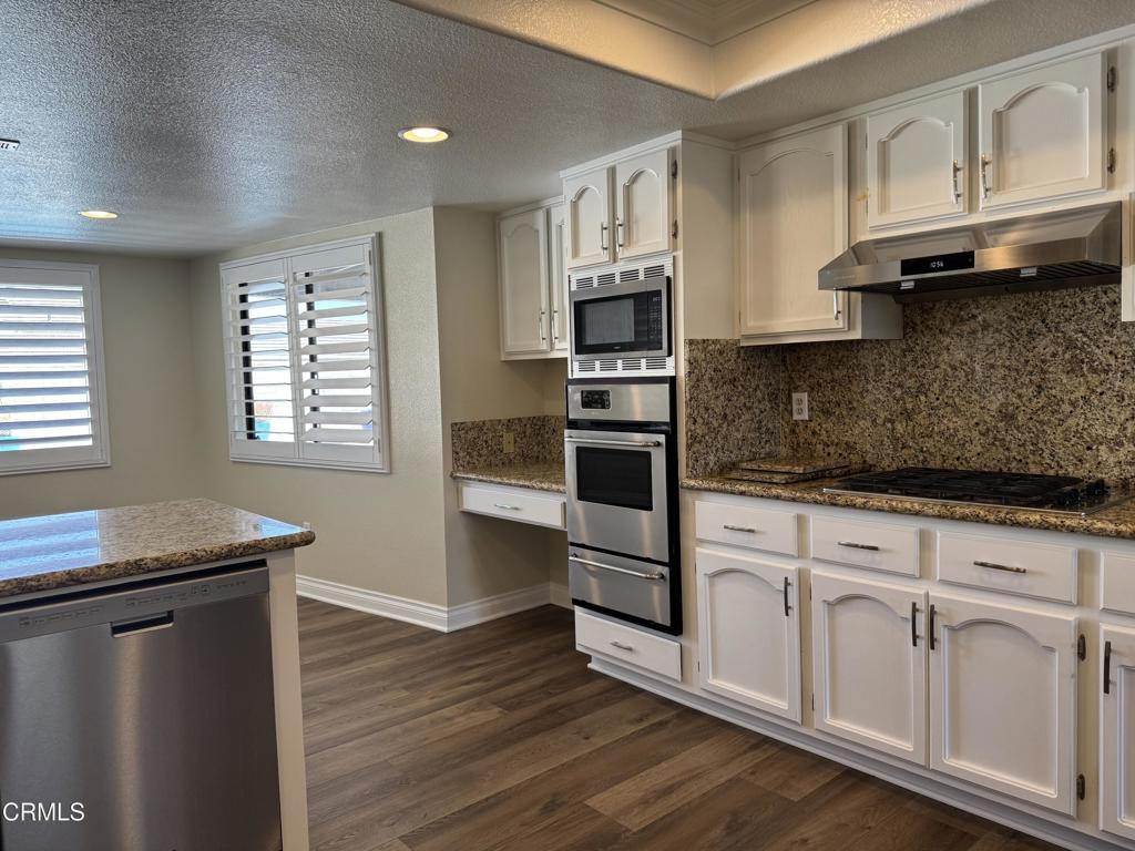 17522 La Junta Street Property Photo 19