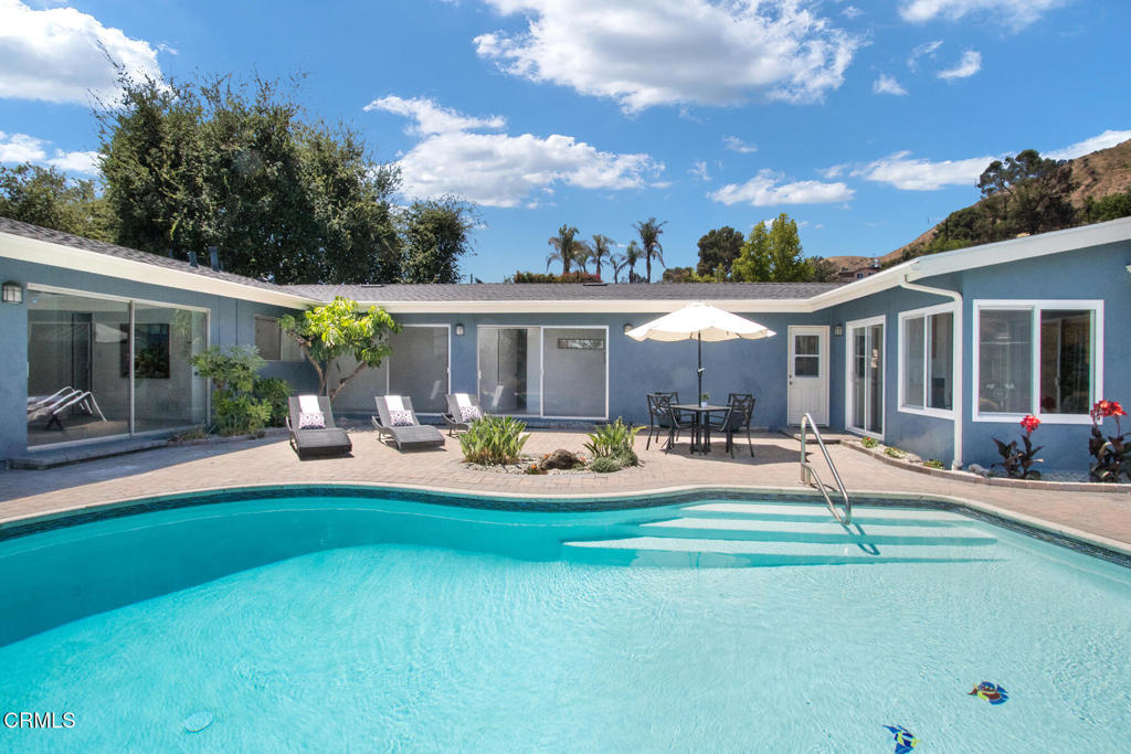 3345 Rubio Crest Drive Property Photo 1