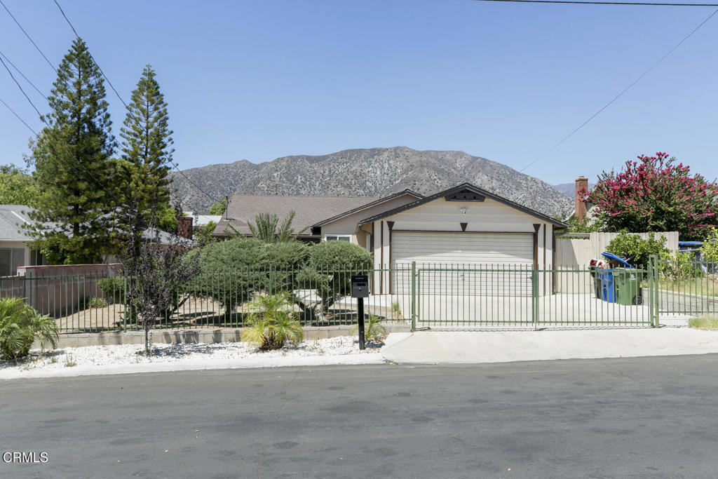 7935 Kyle Street Property Photo 1