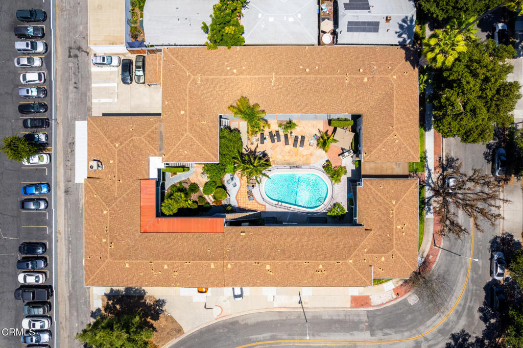 275 N Garfield Avenue Property Photo 6