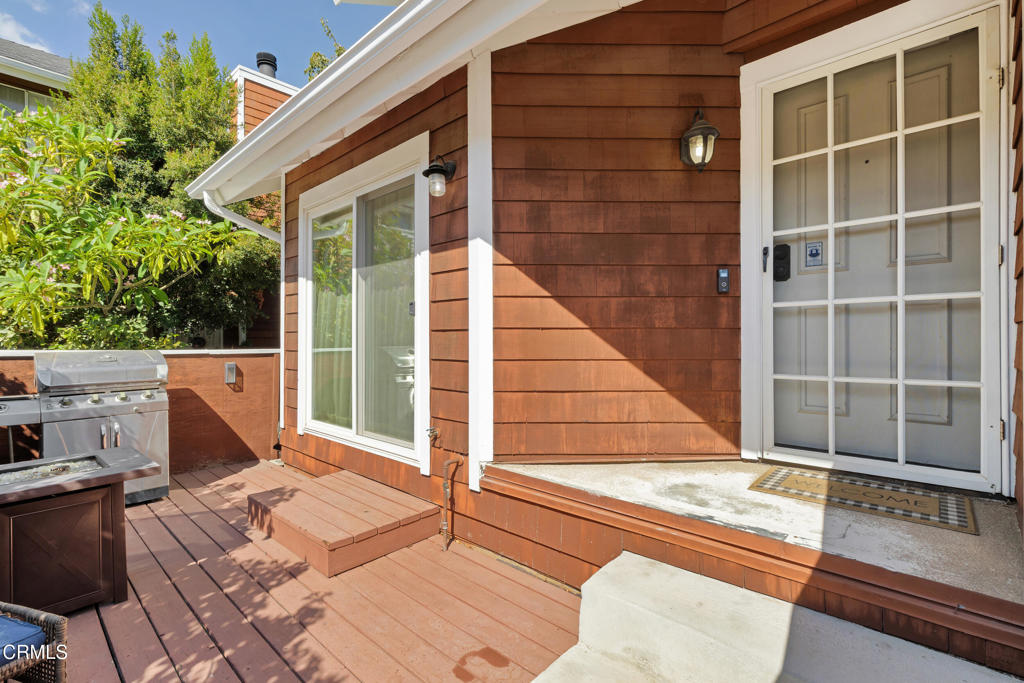 19431 Sherman Way 6 Property Photo 14