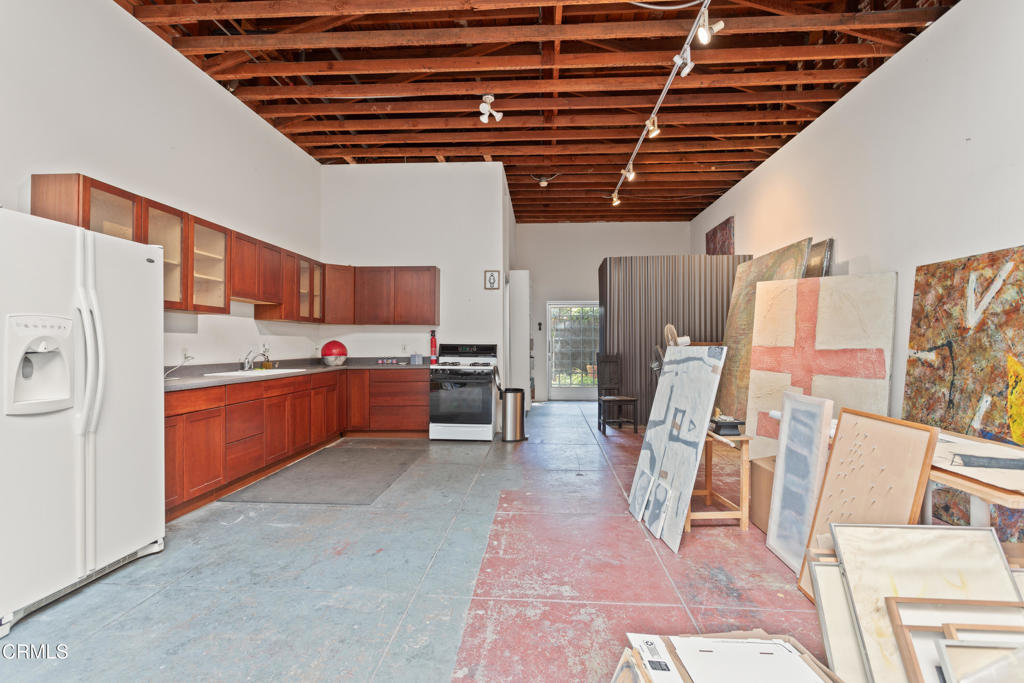 1312 S Pacific Avenue Property Photo 16