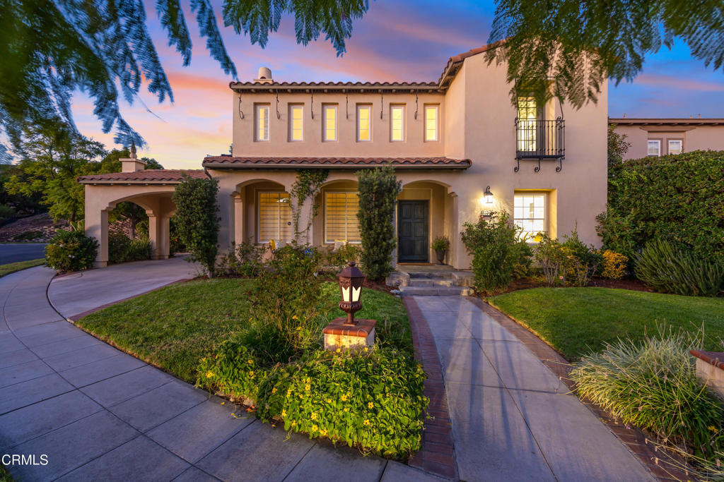 827 W Heritage Oak Court Property Photo 1