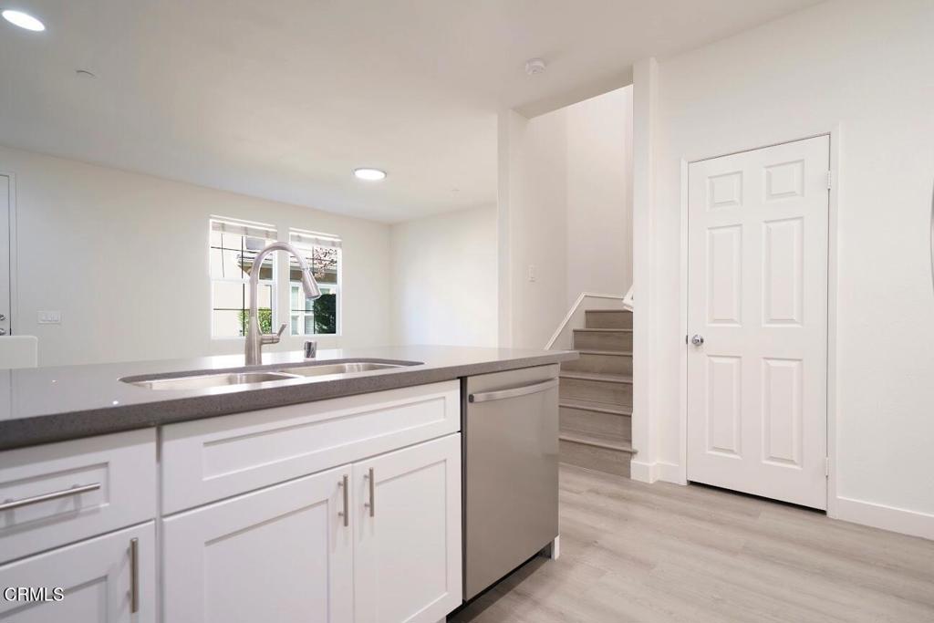 27285 Blue Spruce Place Property Photo 10
