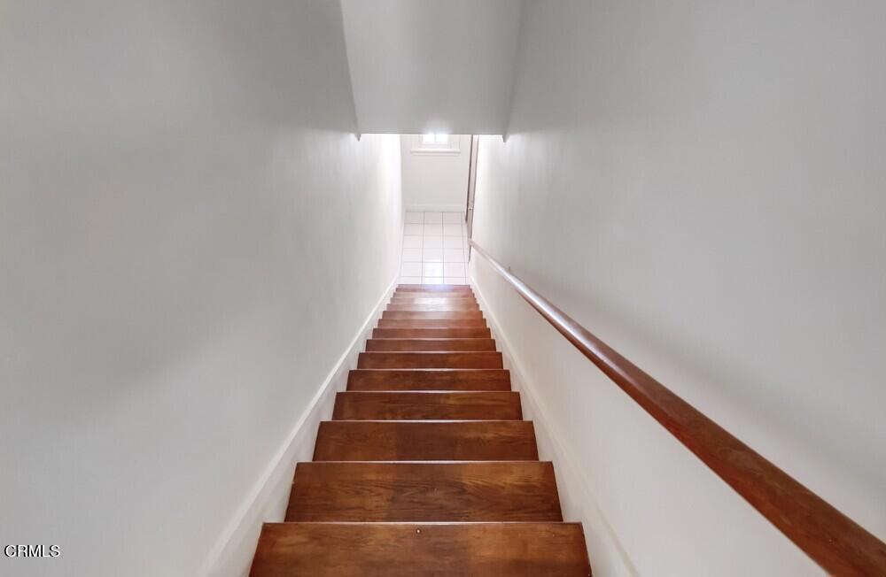833 835 N Ridgewood Place Property Photo 4