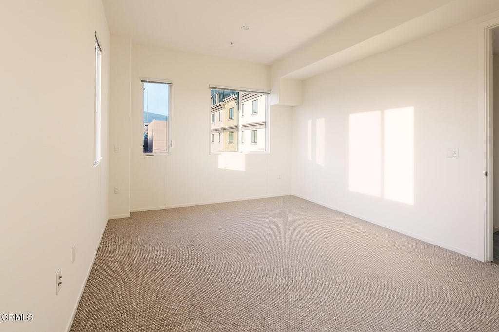 124 W Colorado Street 404 Property Photo 6