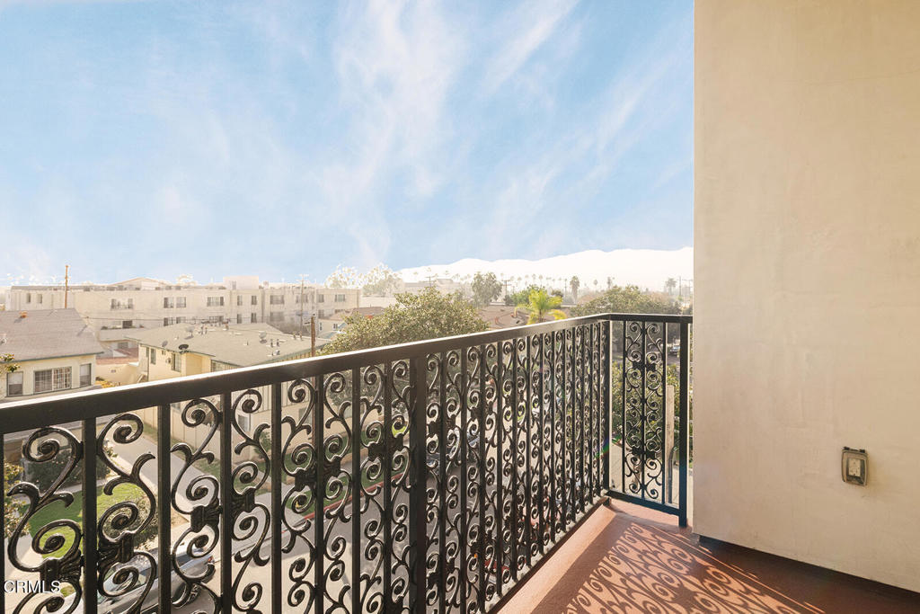124 W Colorado Street 302 Property Photo 58