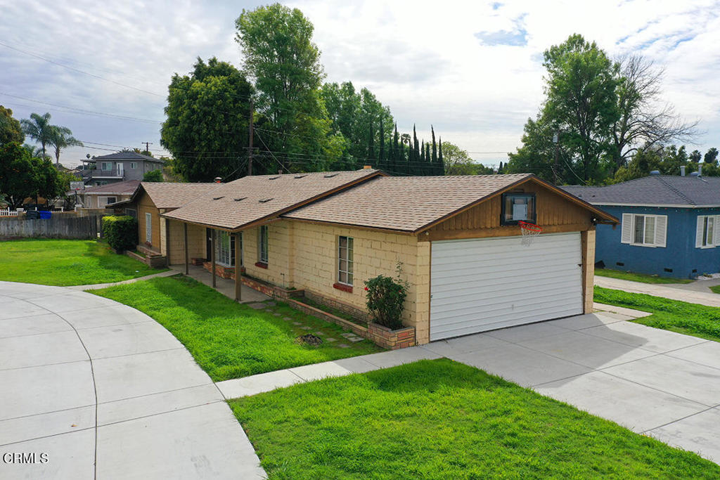 14308 Broadway Property Photo 2