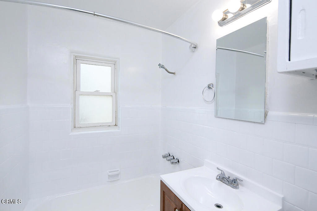 14308 Broadway Property Photo 14