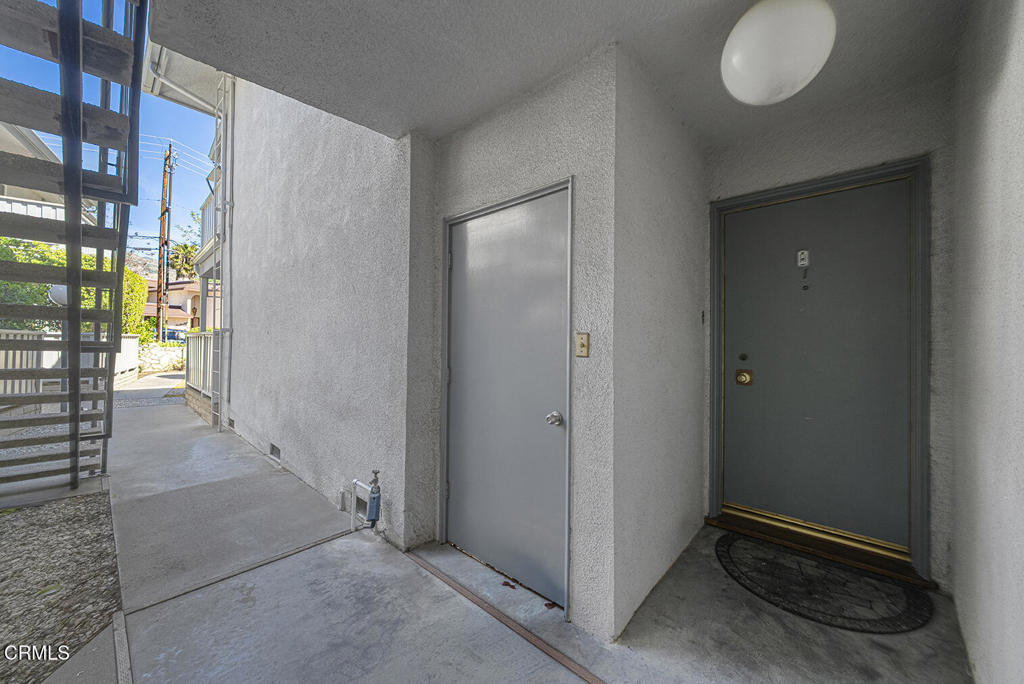 389 Cliff Drive 1 Property Photo 4