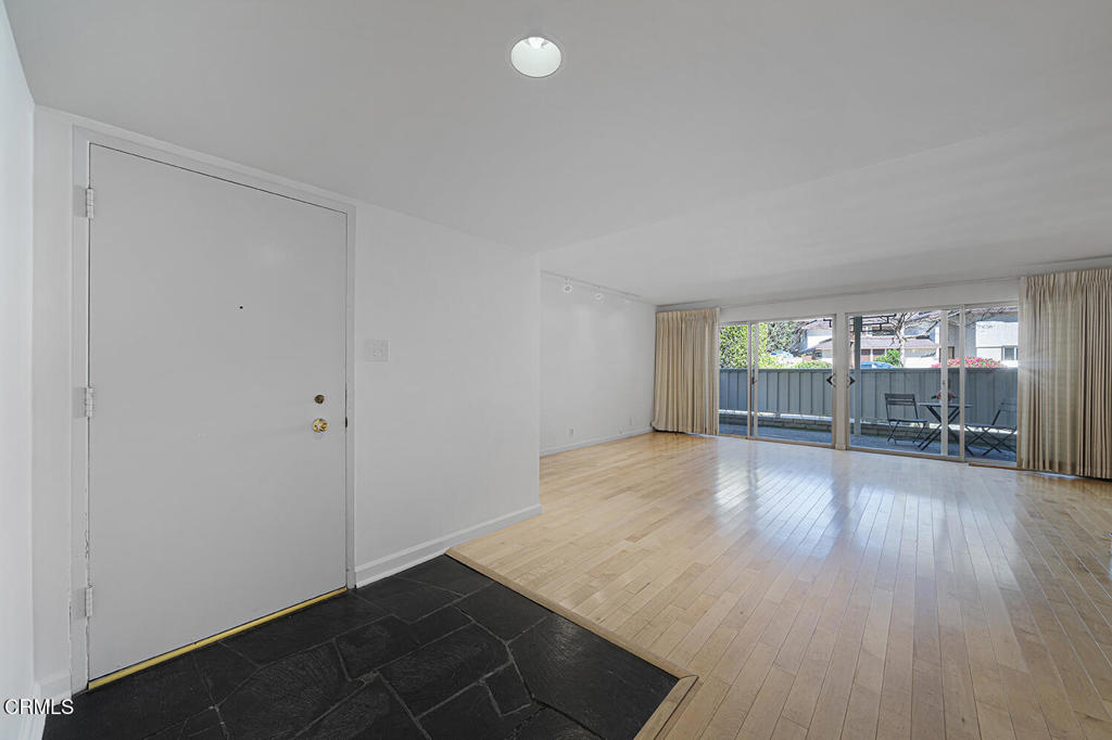 389 Cliff Drive 1 Property Photo 5