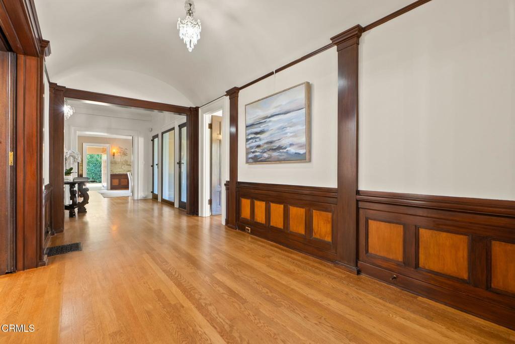 203 Oaklawn Avenue Property Photo 6