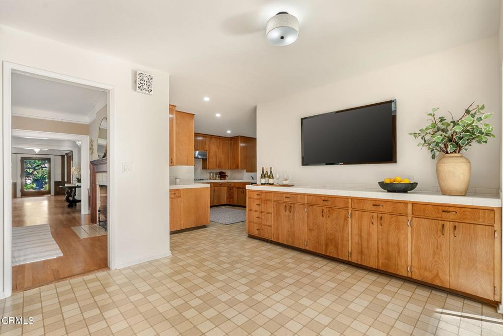203 Oaklawn Avenue Property Photo 22