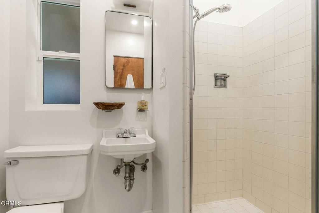 203 Oaklawn Avenue Property Photo 27