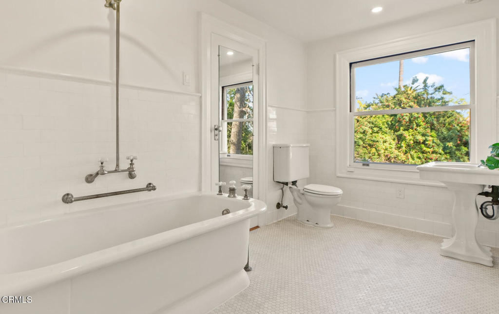 203 Oaklawn Avenue Property Photo 33