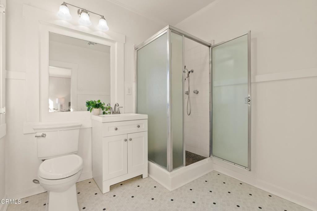 203 Oaklawn Avenue Property Photo 39