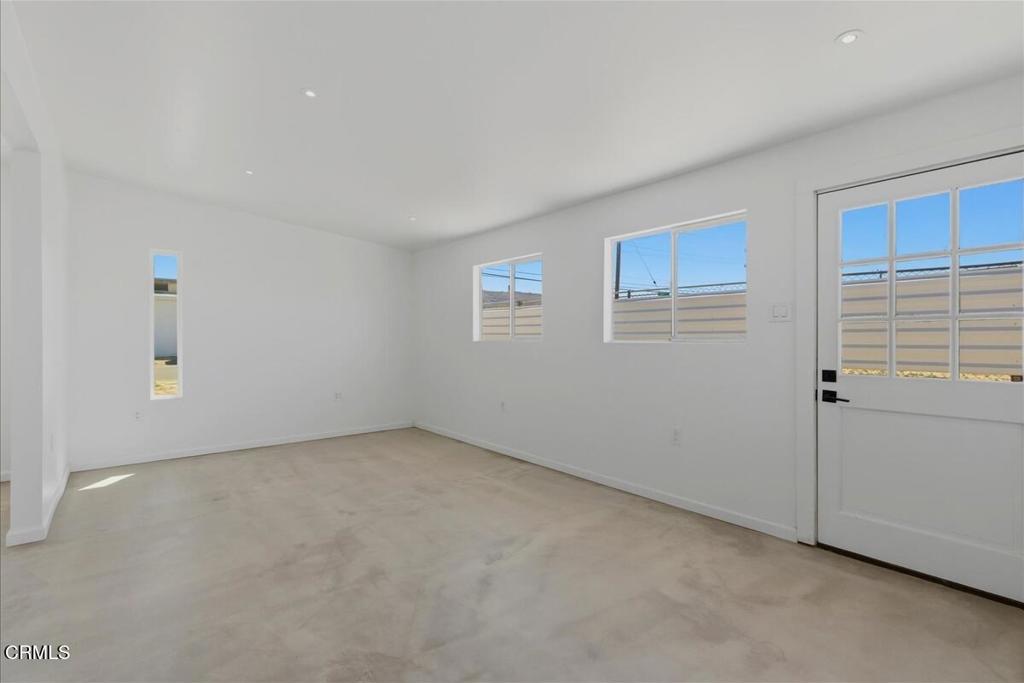 61714 Commercial Street Property Photo 5
