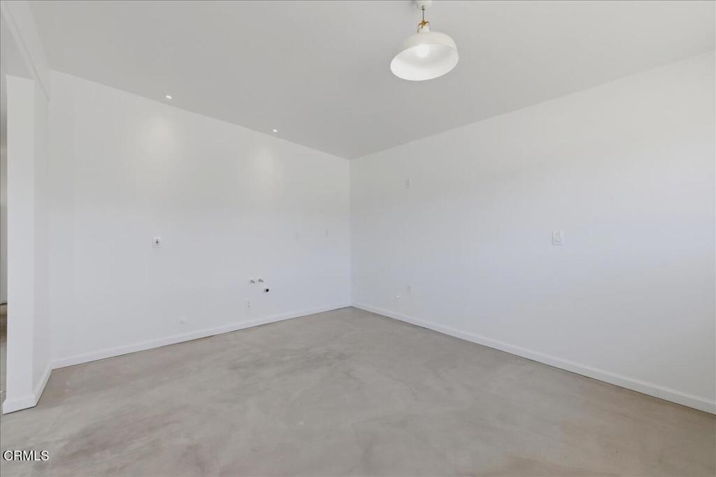 61714 Commercial Street Property Photo 7
