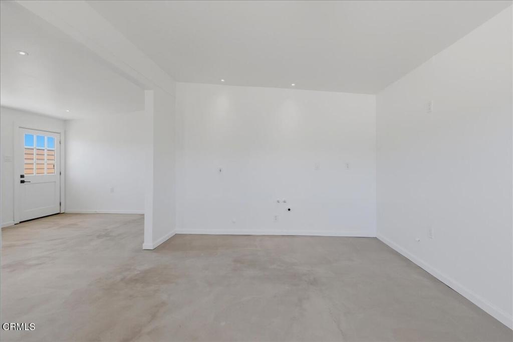 61714 Commercial Street Property Photo 10