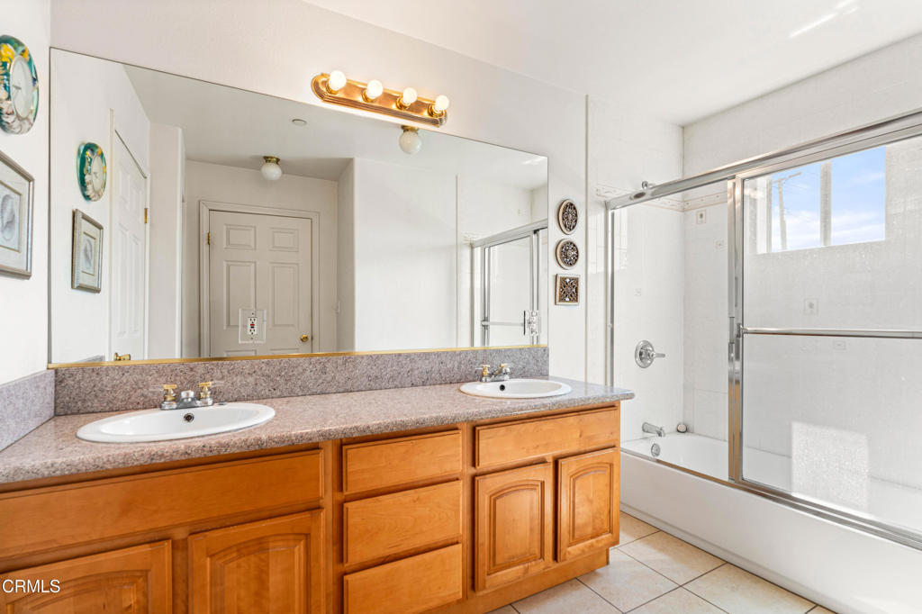 907 W Mission Road B Property Photo 20