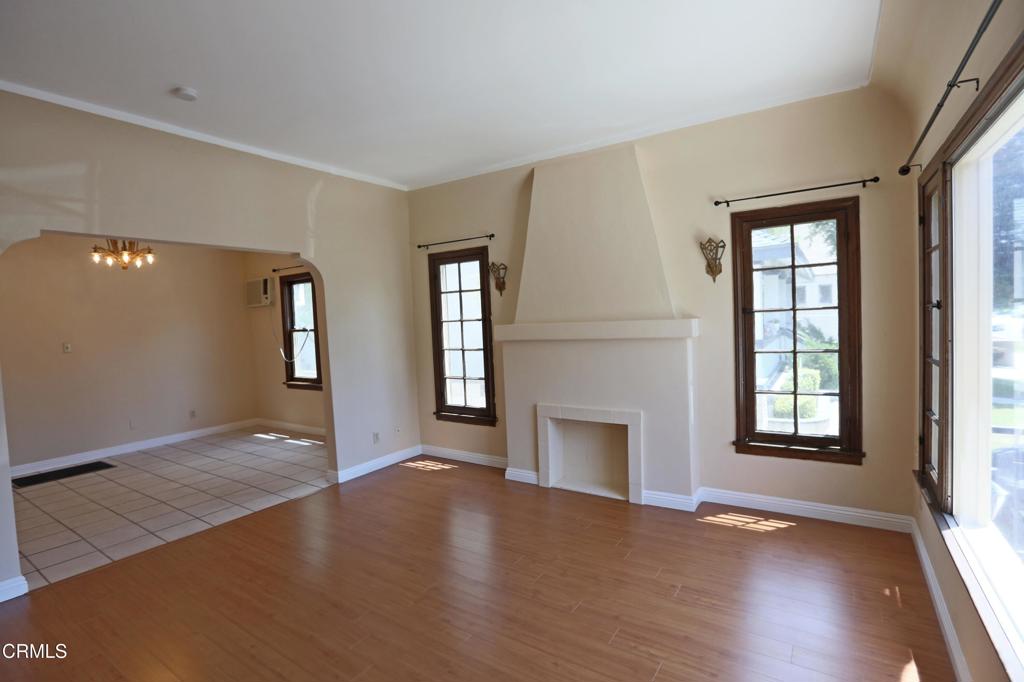 126 S Olive Avenue D Property Photo 1