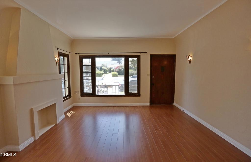 126 S Olive Avenue D Property Photo 3
