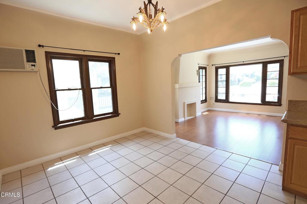 126 S Olive Avenue D Property Photo 4