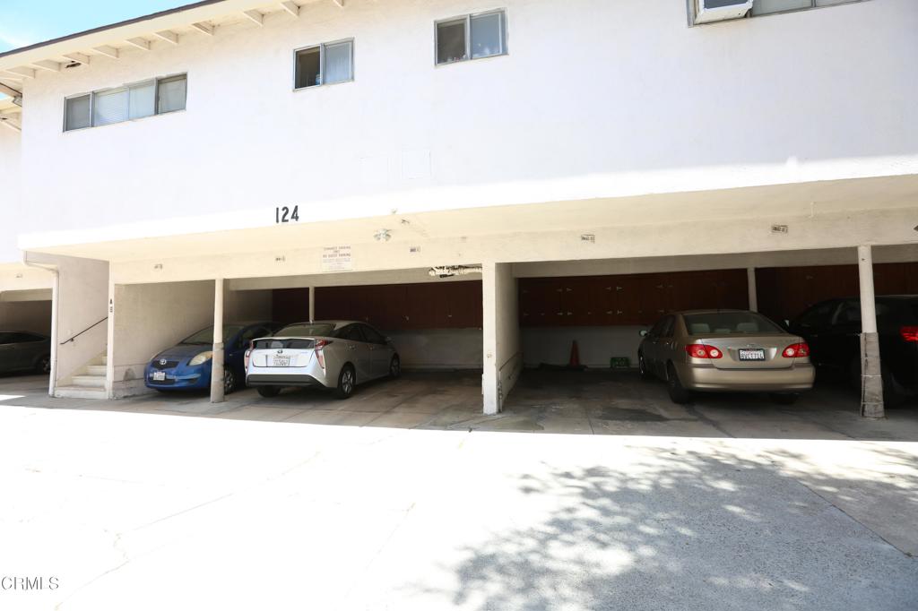 126 S Olive Avenue D Property Photo 17